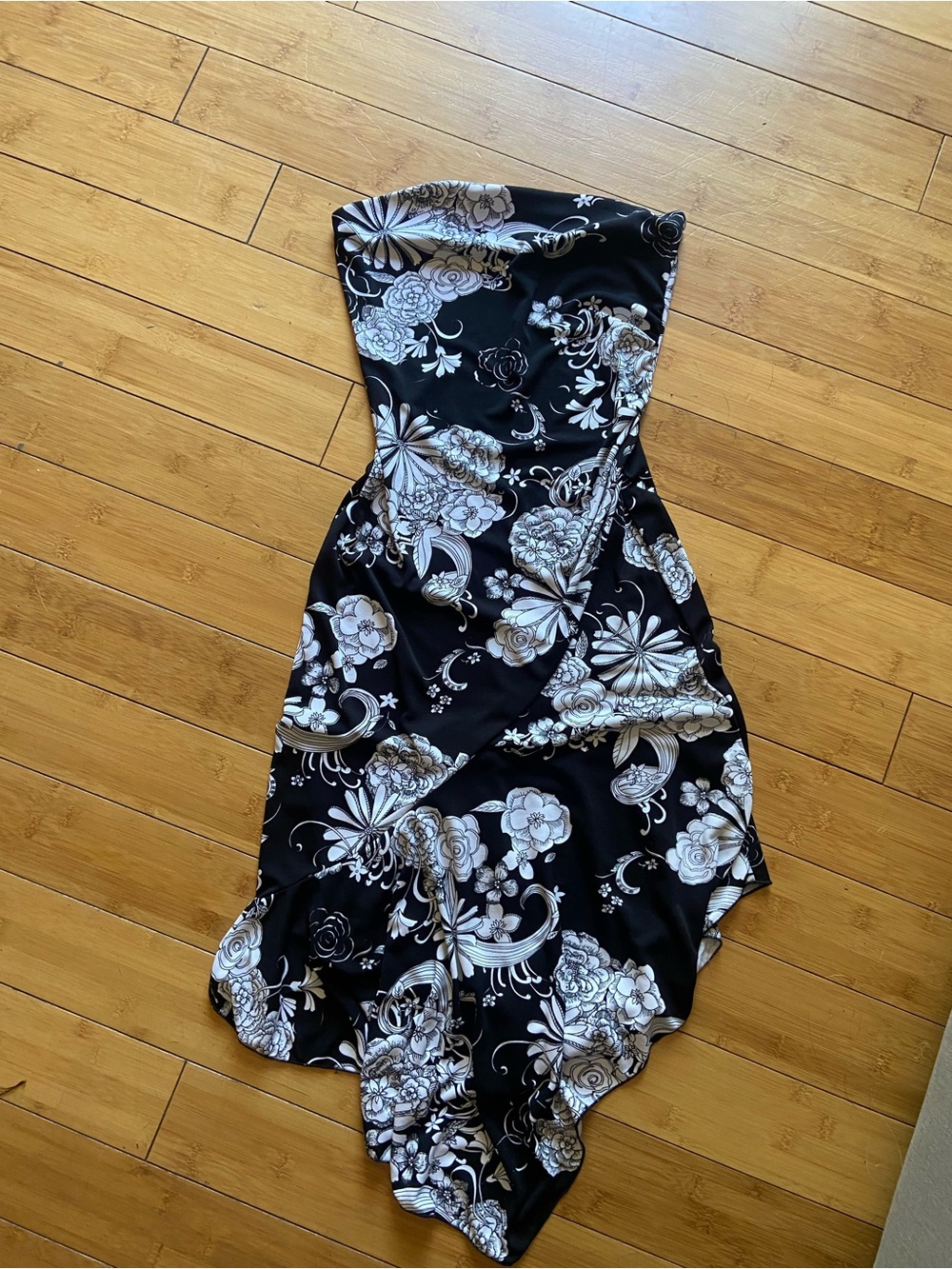 Y2K Strapless Black Floral Midi Dress
